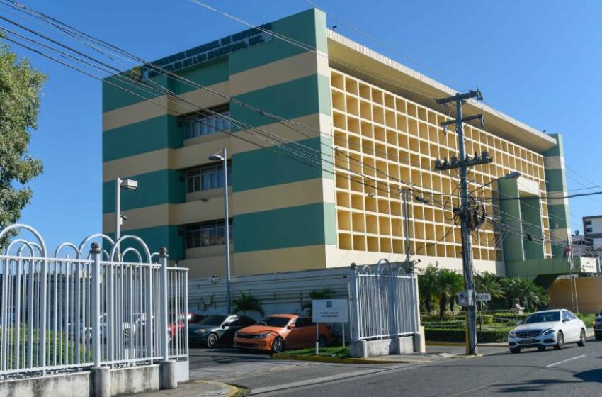  Los docentes se endeudan para viviendas, enseres, salud, vehículos, turismo y hasta para cirugías estéticas