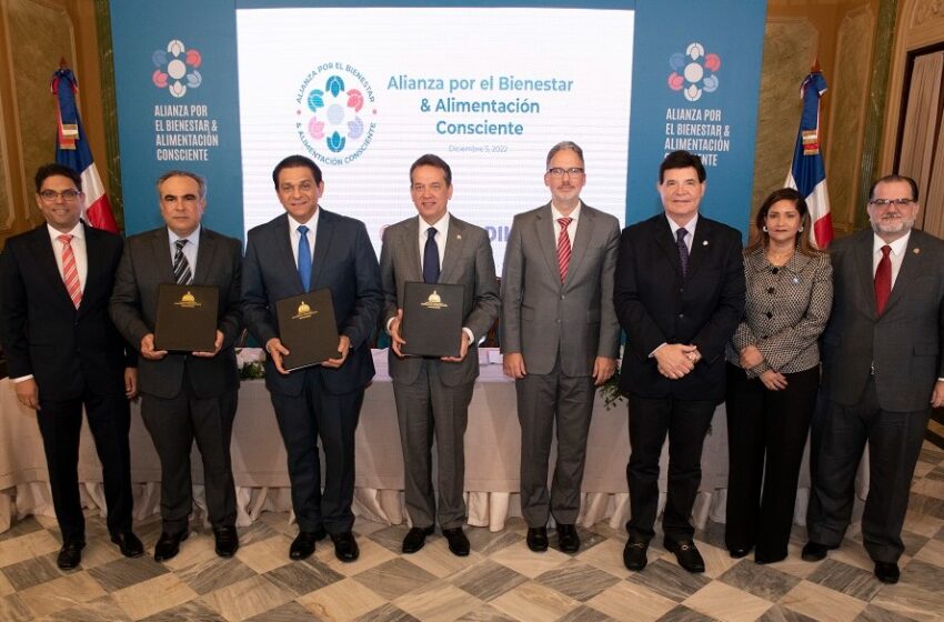  Firman alianza público-privada para impulsar alimentación consciente