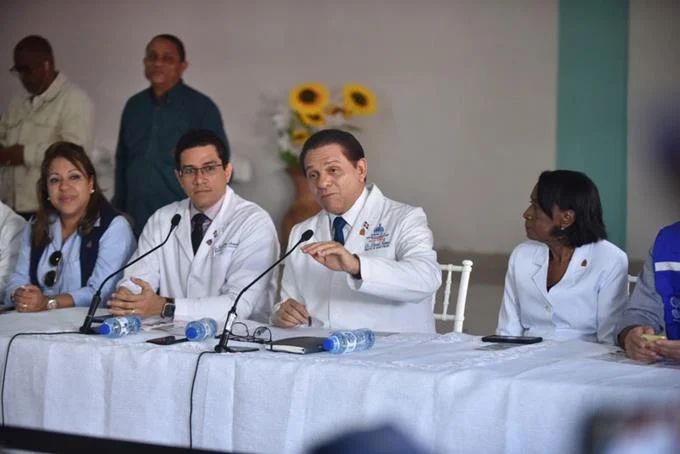  Especialistas alertan sobre brote de gastroenteritis