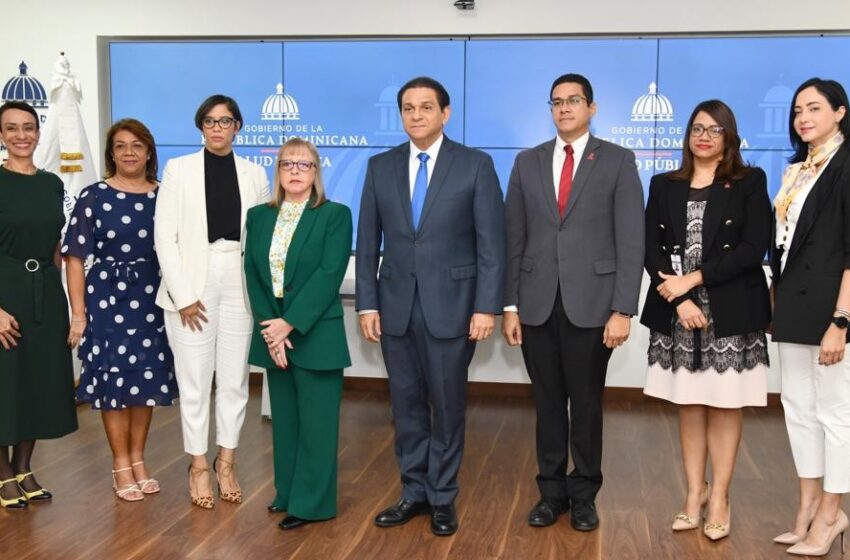  Salud Pública y Fedefarma firman acuerdo