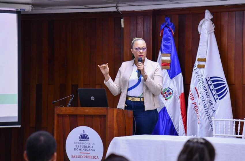  Ministerio Salud promueve pausas activas en el trabajo entre colaboradores 