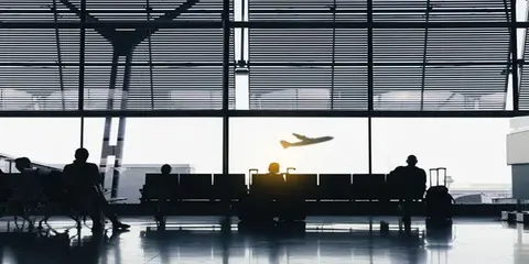  Al menos 220 personas estafadas en España con falso viaje a festival en RD
