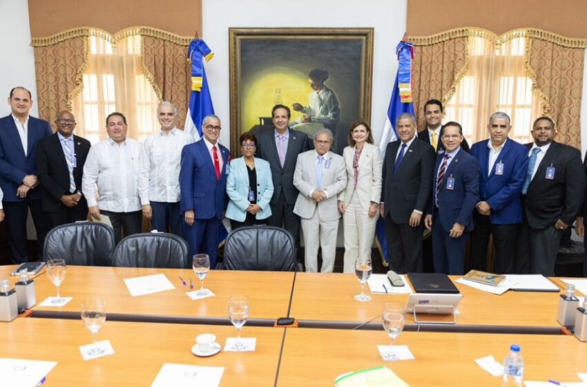  Gobierno y CMD ultiman detalles de esperado acuerdo