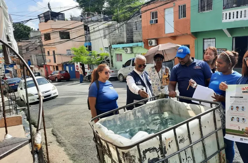  Salud intensifica la campaña ´´Ganémosle al Dengue´´