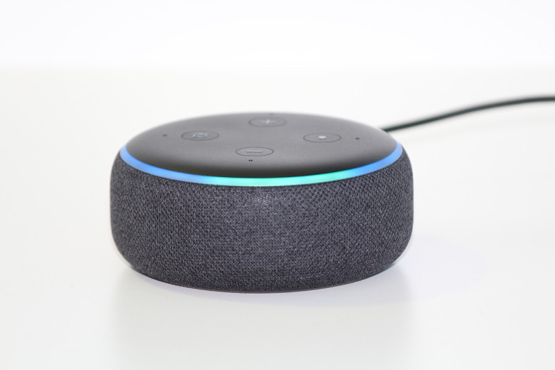  Implante cerebral permite controlar con la mente el asistente Alexa de Amazon