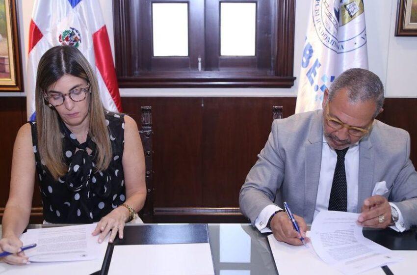  Entidades firman acuerdo de cooperación académica en odontología