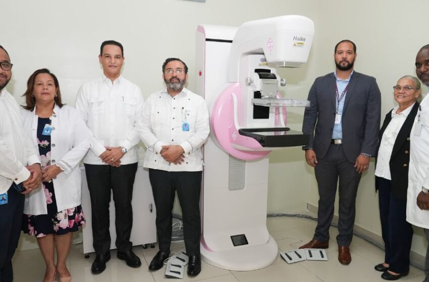  Hospital Reynaldo Almánzar recibe mamógrafo de última generación