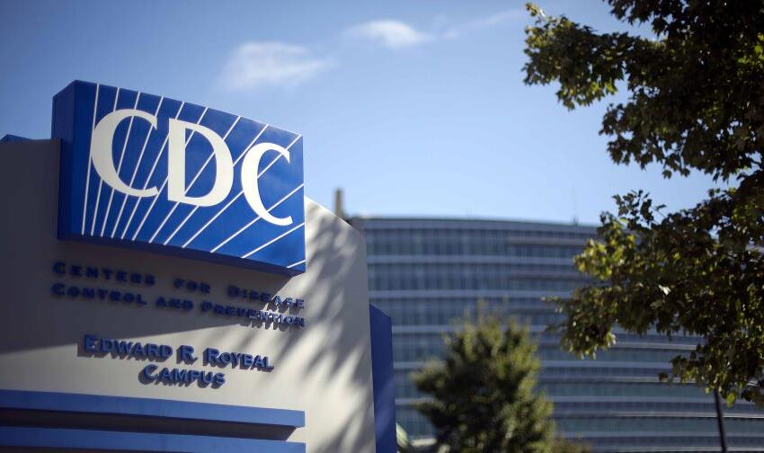  Cinco altos funcionarios dejan los CDC, en la más reciente sacudida en la agencia de salud