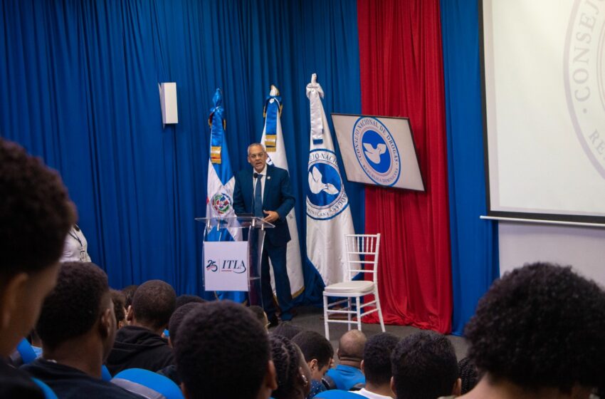  ConsejoND y el ITLA realizan conferencia sobre los retos y peligros de las tecnologías