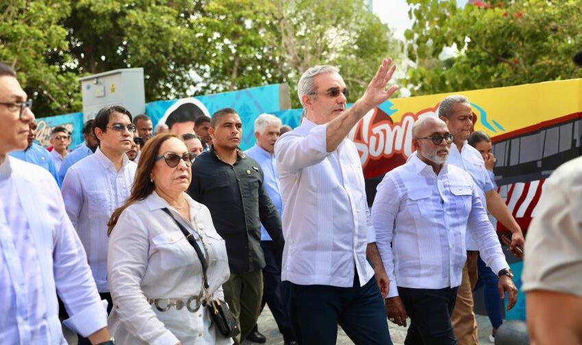  Abinader destaca obras en Santiago que transforman el transporte, la salud y el desarrollo urbano