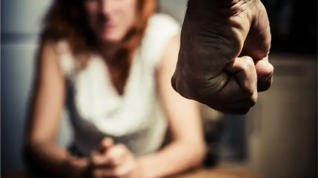  Violencia de género en RD: 126 mujeres murieron en 2024, según la ONE