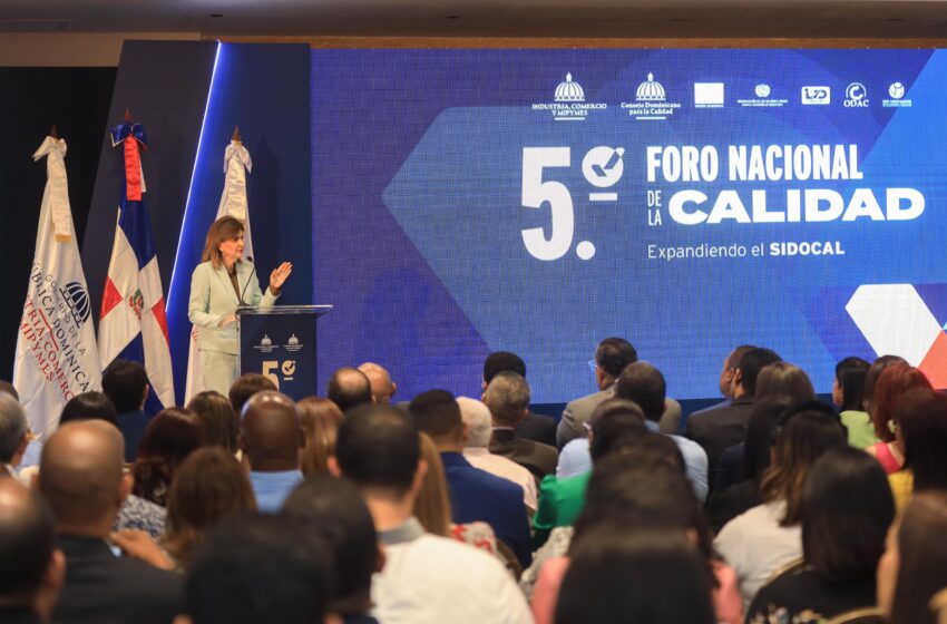  Raquel Peña afirma en Santiago: “En RD ya no solo producimos bien, ahora lo hacemos con más calidad”