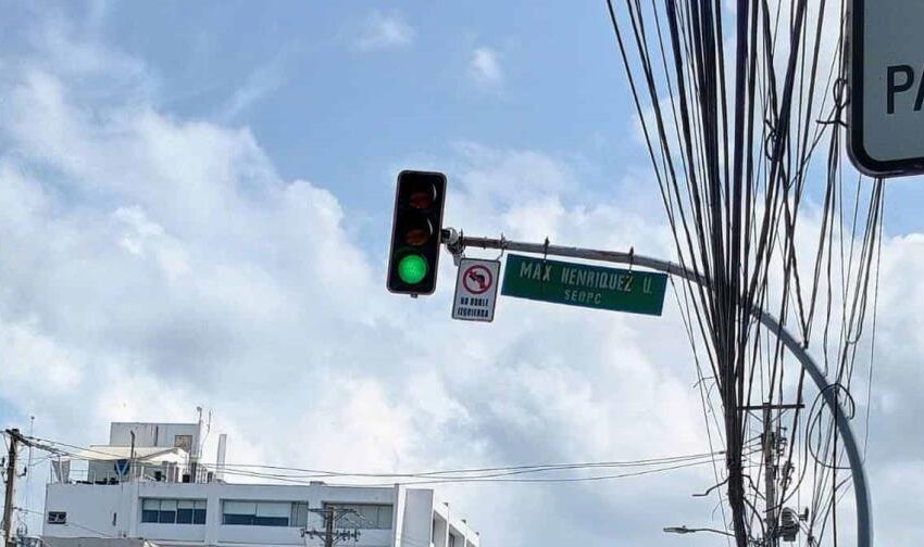 El Intrant instala señalizaciones de giros prohibidos y rutas alternas en cruces de la Lope de Vega