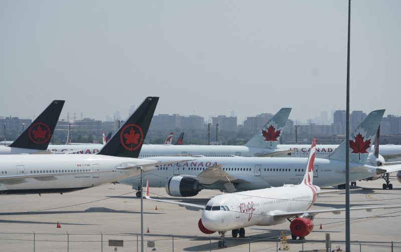  Auxiliares de vuelo de Air Canada ponen fin a huelga tras principio de acuerdo