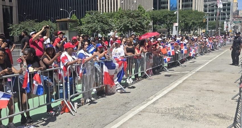  Miles participan en el Desfile Dominicano en Nueva York
