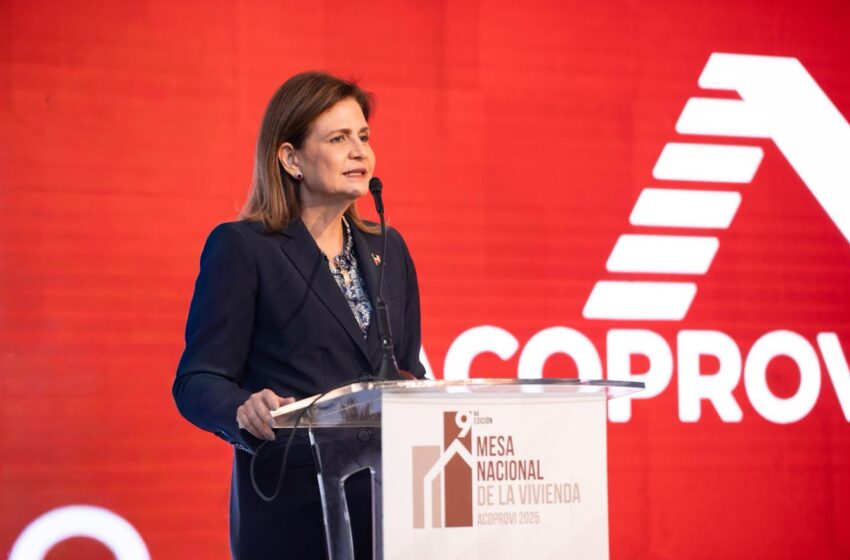  Raquel Peña encabeza la 9na Mesa Nacional de la Vivienda junto a ACOPROVI y reafirma el compromiso del Gobierno con el sector construcción