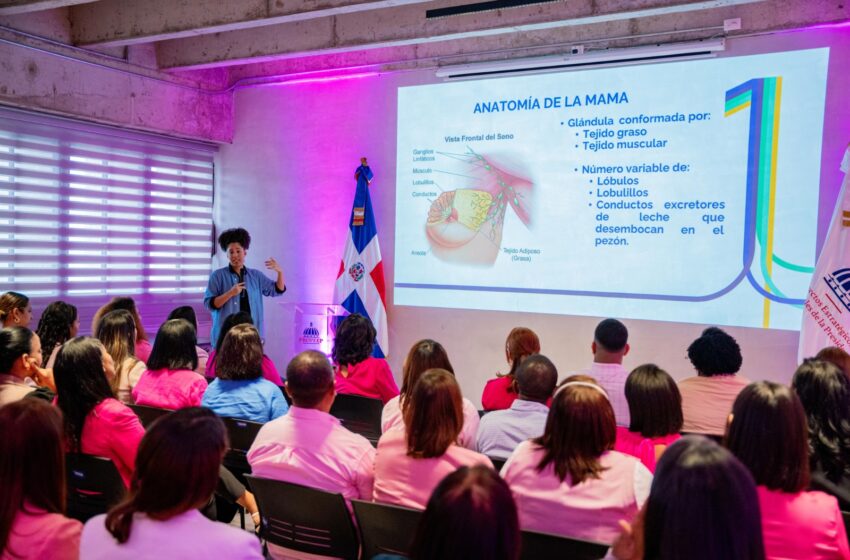  Propeep imparte charla a sus colaboradoras sobre concientización y prevención del cáncer de mama