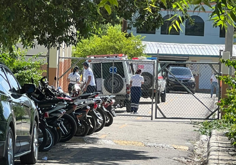  Varios estudiantes desmayados por hecho ocurrido en un liceo de Barahona