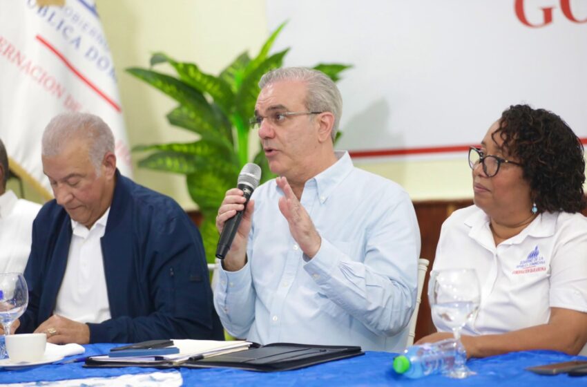  Presidente Abinader evalúa daños por tormenta Melissa y dispone soluciones integrales en Ocoa y Barahona