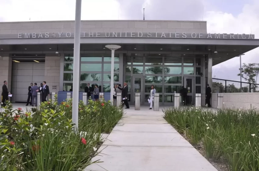  Embajada de Estados Unidos en RD vuelve a cancelar servicios consulares por tormenta Melissa