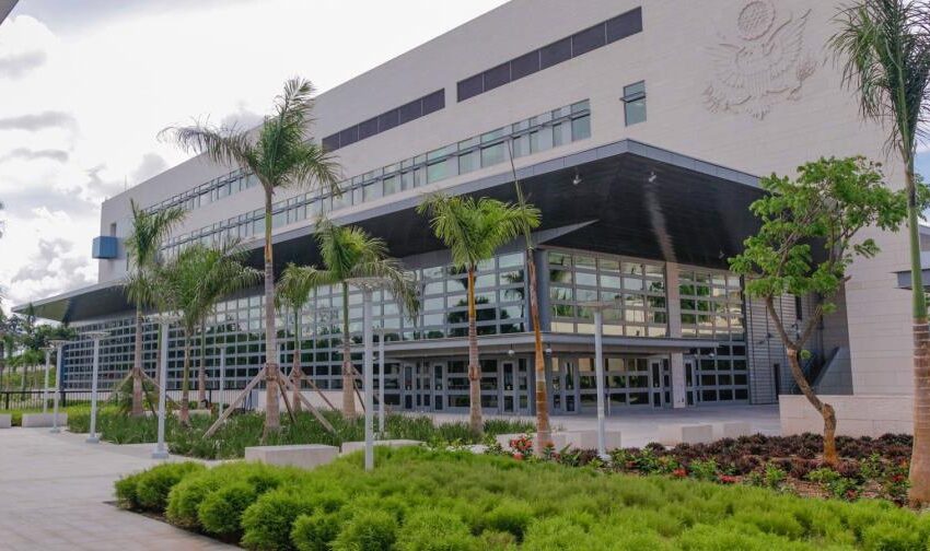  Cierre de EE.UU. afecta operaciones de su embajada en República Dominicana