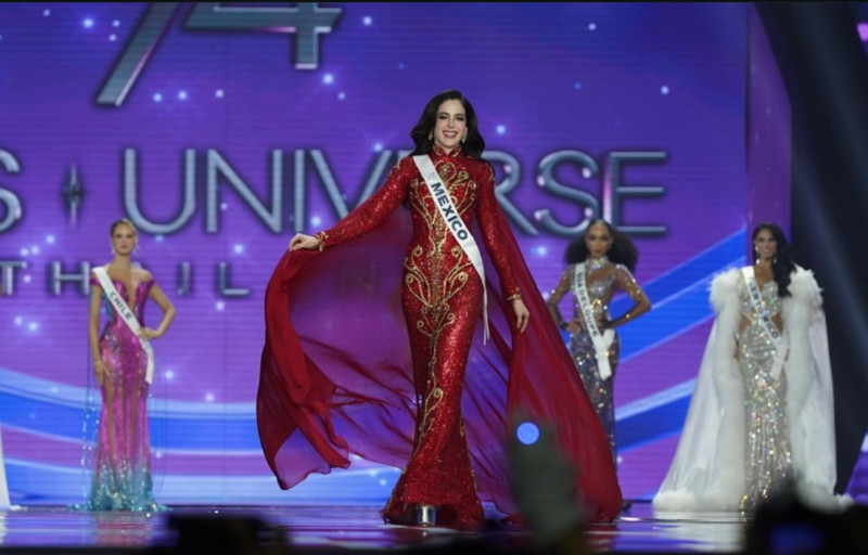  Exjuez del certamen califica a Fátima Bosch como una «miss universo de mentira»
