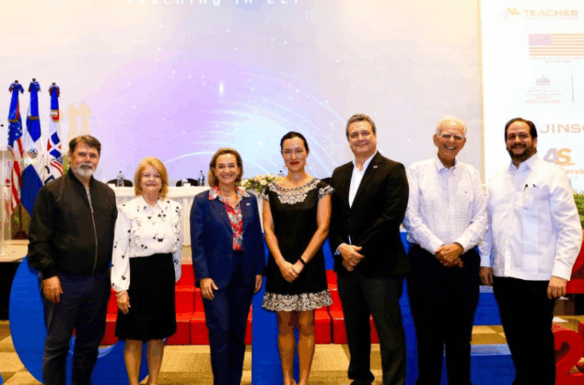  Embajada de Estados Unidos y Universidad Domínico Americano promueven buenas prácticas del inglés