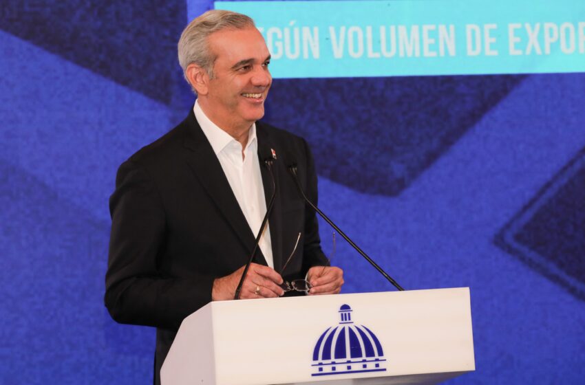 Presidente Abinader destaca que en RD operan 42 empresas de manufactura de equipos médicos; 7 de estas figuran entre las 10 principales del mundo
