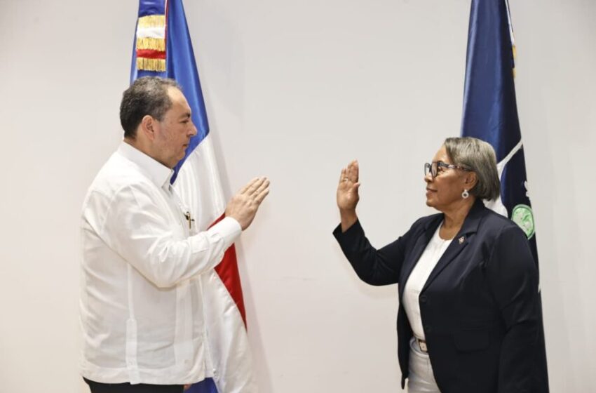  El SNS juramenta a María Virtudes Méndez como nueva directora de Cuidados de Enfermería
