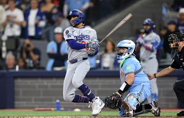  Dodgers sobreviven en Toronto y fuerzan el séptimo partido de Serie Mundial