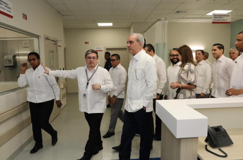  Presidente Abinader inaugura en Hato del Yaque de Santiago 180 viviendas que beneficiarán a cientos de familias y una escuela que favorecerá a 650 estudiantes