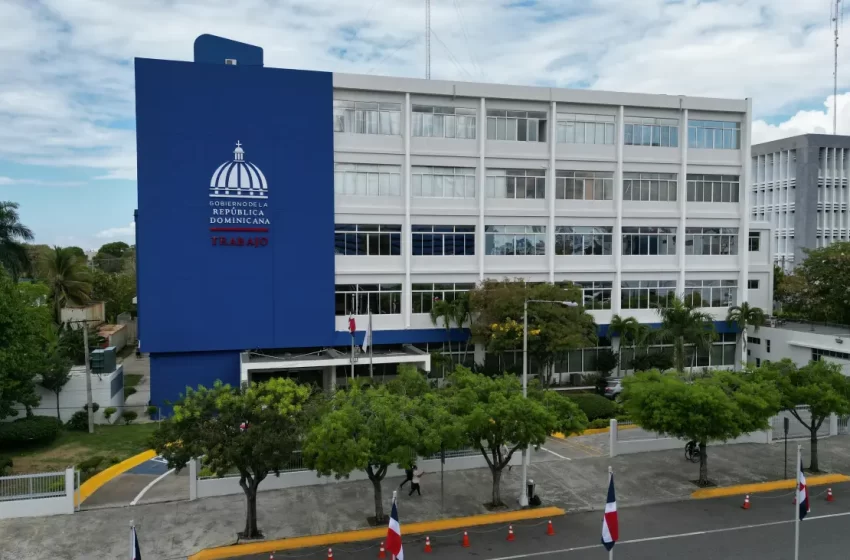  Ministerio de Trabajo recuerda feriado por natalicio de Juan Pablo Duarte no se cambia