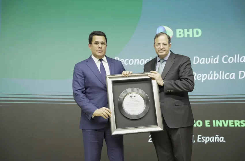  BHD reconoce a David Collado en foro de turismo en España