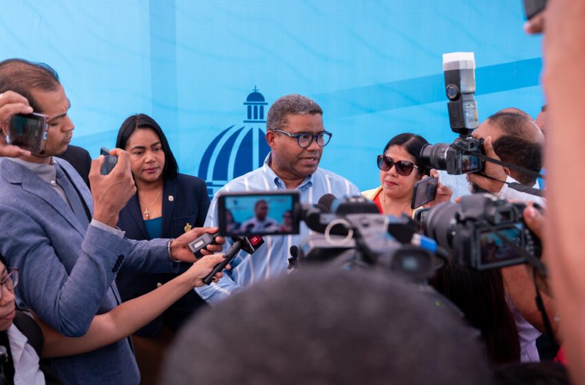  Propeep presenta Plan Piloto de Transformación Urbana en el barrio Enriquillo