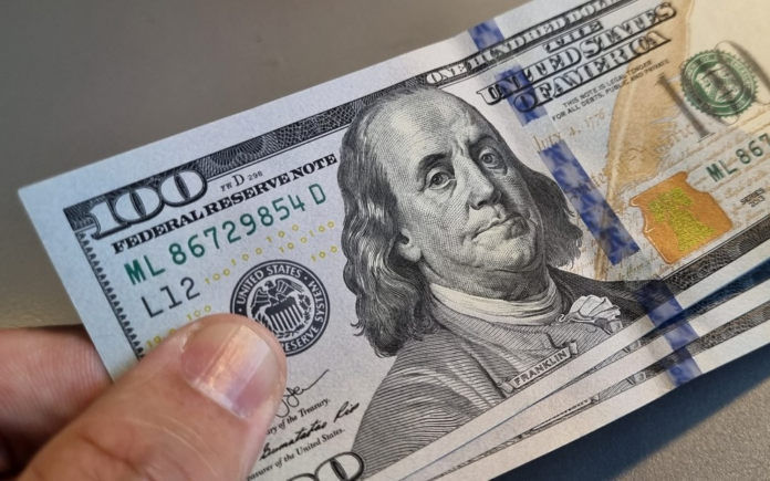  El dólar subió 30 centavos; este miércoles era vendido a $63.85