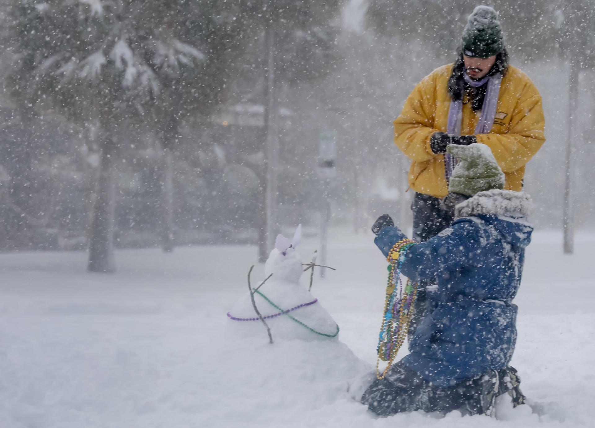  Una gran tormenta invernal amenaza a Nueva York y Washington con más de 15 centímetros de nieve