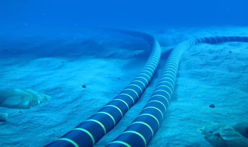  Trump da luz verde al cable eléctrico submarino entre Puerto Rico y República Dominicana