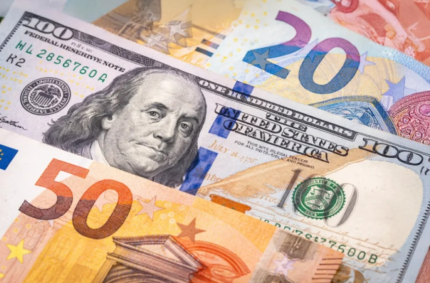  Dólar subió 22 cts y el euro 24; eran vendidos a $60.15 y $72.05