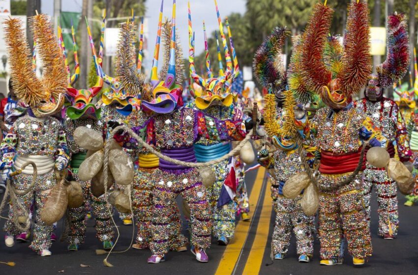  Este domingo celebrarán el Desfile Nacional de Carnaval