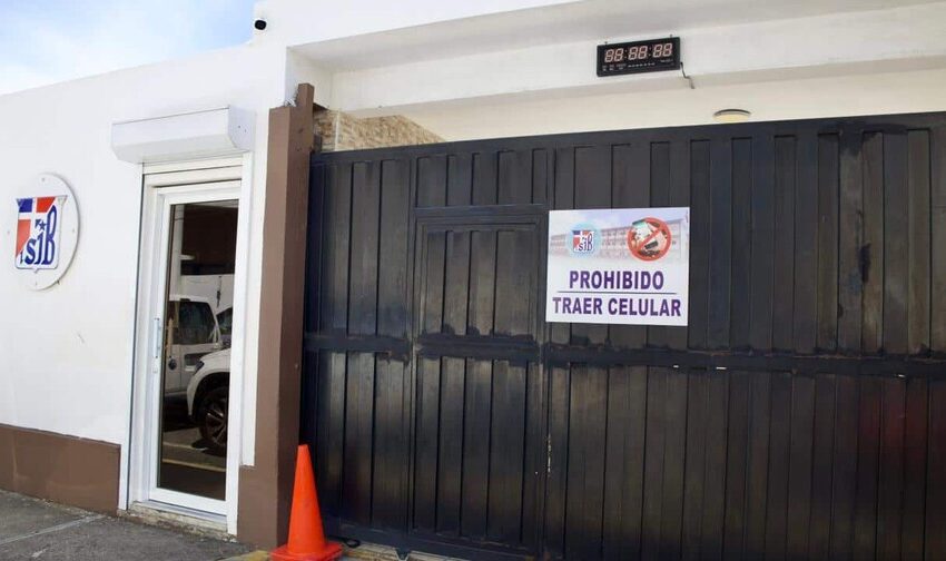  «Prohibido traer celular»: cómo el San Juan Bautista mejoró la convivencia y rendimiento de alumnos