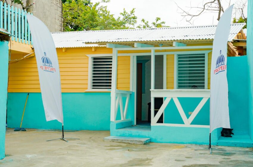  Propeep cumple sueño de un hogar digno a una humilde familia de Los Guandules en el Distrito Nacional