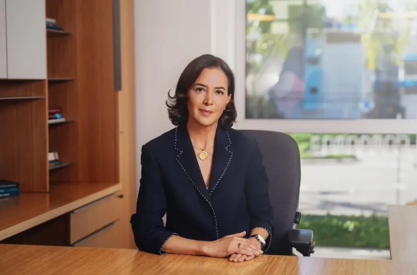  La representante del Grupo BID valora el sistema bancario local