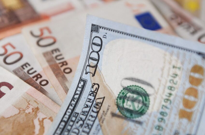  Dólar subió 12 cts. y el euro 16; eran vendidos a $60.40 y $72.74