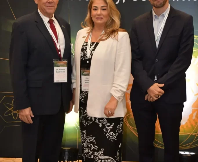  Simposio Médico Internacional aborda problemática y prevención ante el Alzheimer, los Cánceres de mama, próstata y sarcoma