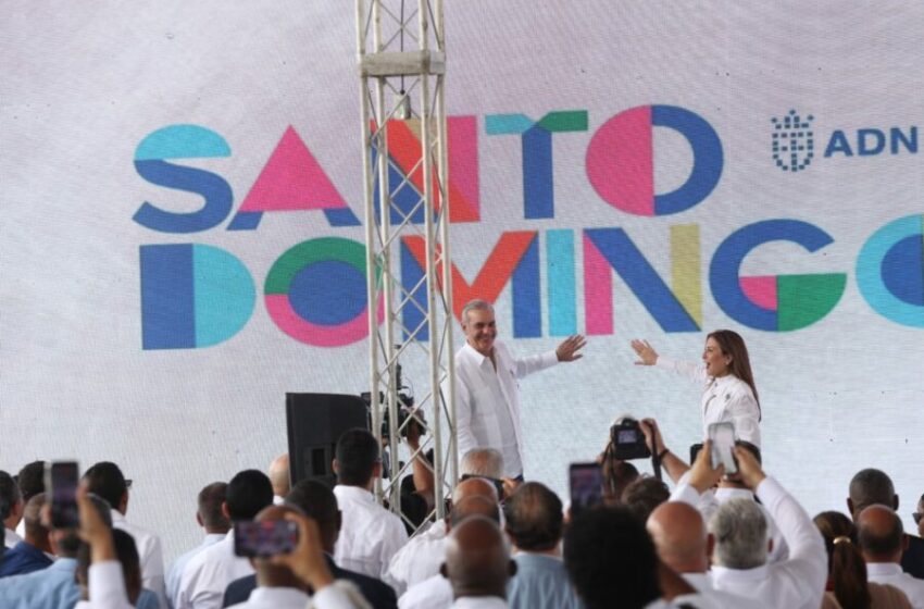  Presidente Abinader y alcaldesa Carolina Mejía inauguran Malecón Deportivo