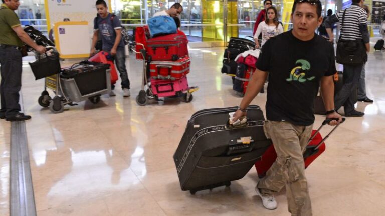  El Gobierno español regularizará a medio millón de migrantes