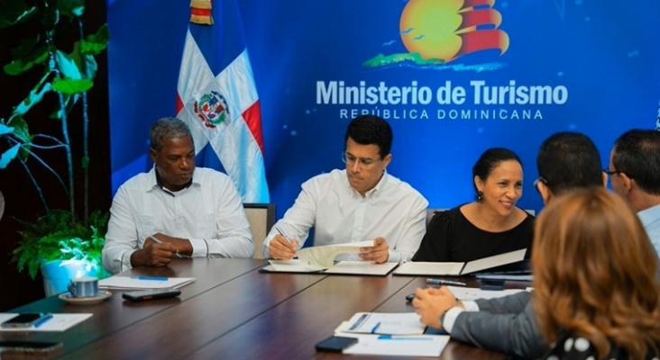  Turismo modernizará acreditación de guías turísticos