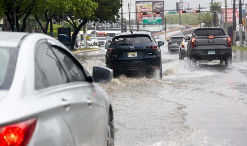  Meteorología advierte sobre fuertes lluvias e inundaciones para el fin de semana