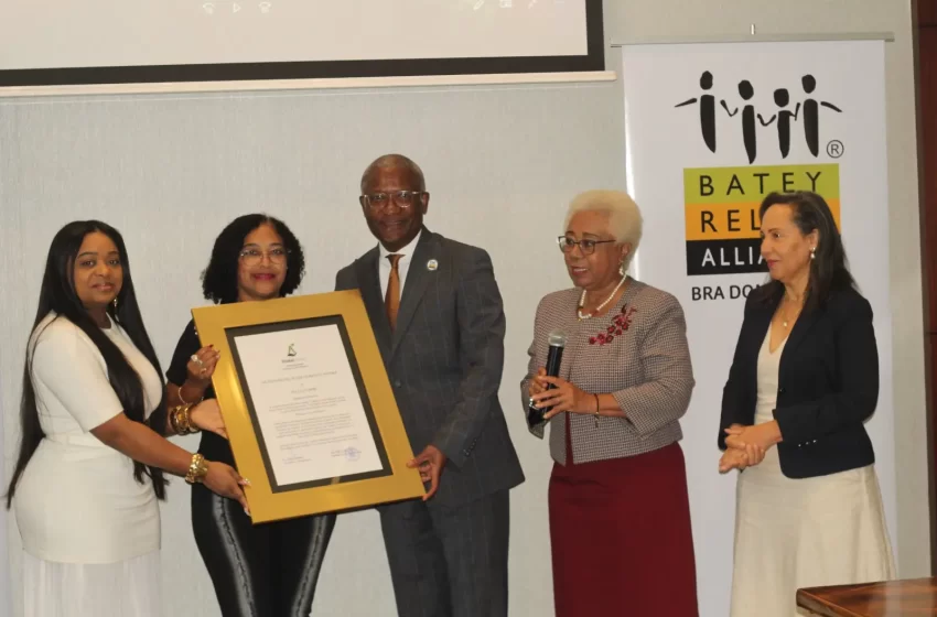  Rinden homenaje póstumo a Félix Cumbé y lo declara “Embajador de la Melodía”