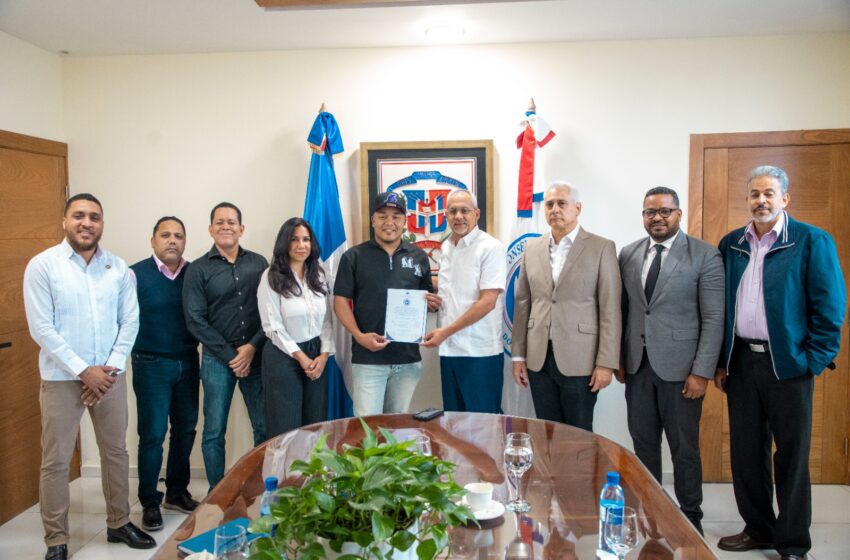 El Consejo Nacional de Drogas entrega protocolo de atención y rehabilitación a la fundación El Africano con mi Barrio